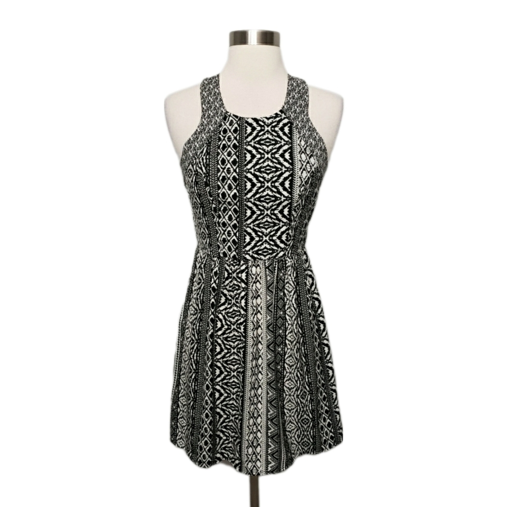 American Eagle Size 00 Aztec Patterned Fit and Flare Skater Dress
